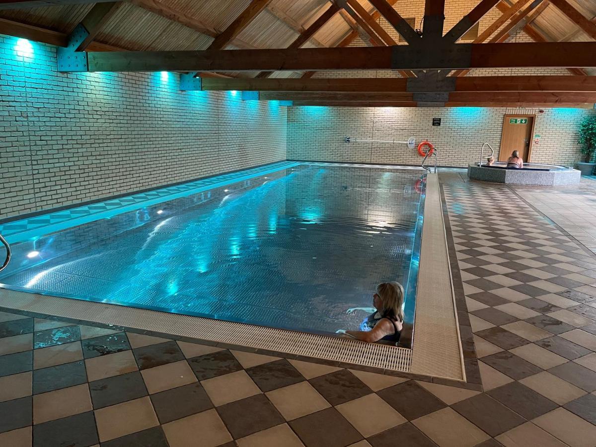 Oak Boutique Lodge Includes Hot Tub Air Con & Dog Йорк Экстерьер фото