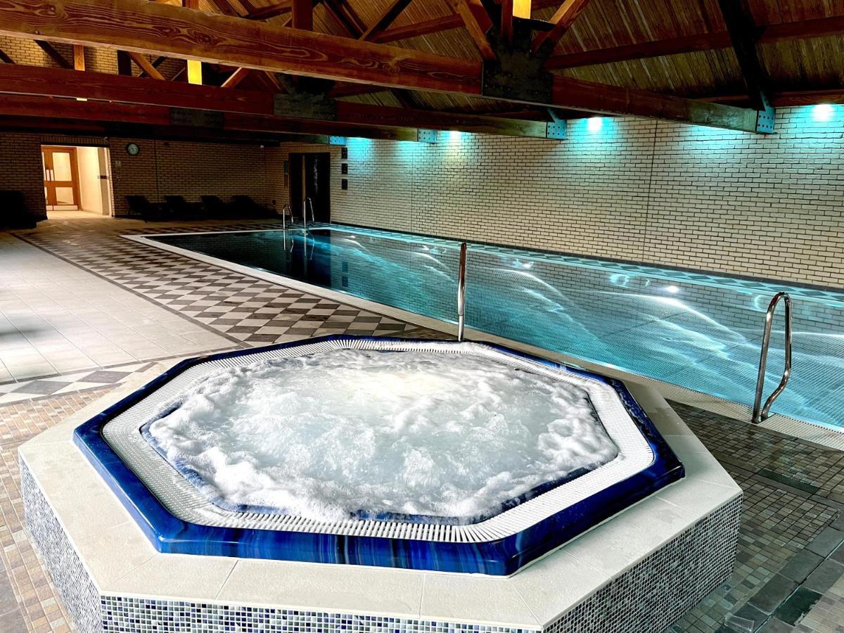 Oak Boutique Lodge Includes Hot Tub Air Con & Dog Йорк Экстерьер фото